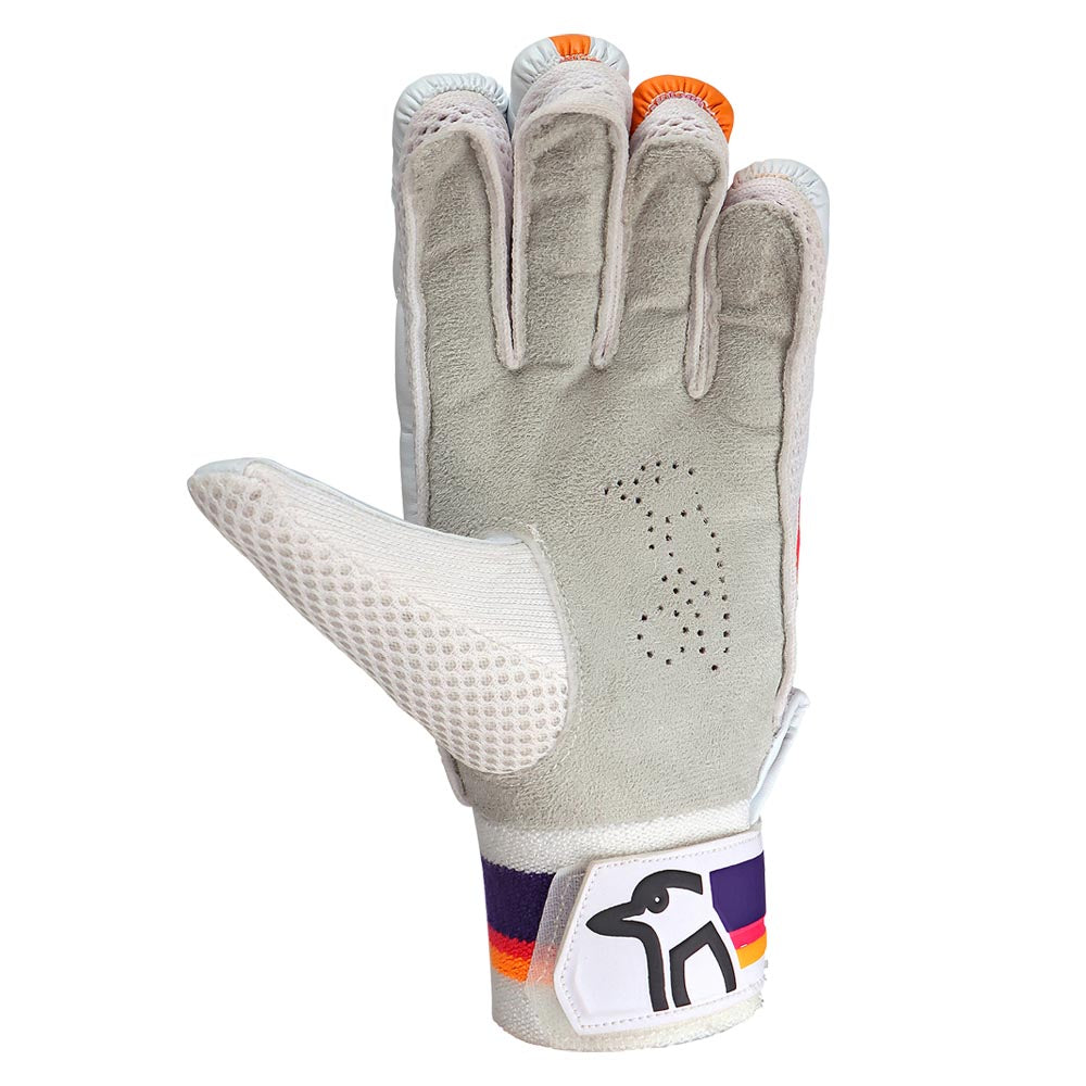 Aurapro7.0BattingGloves2.jpg