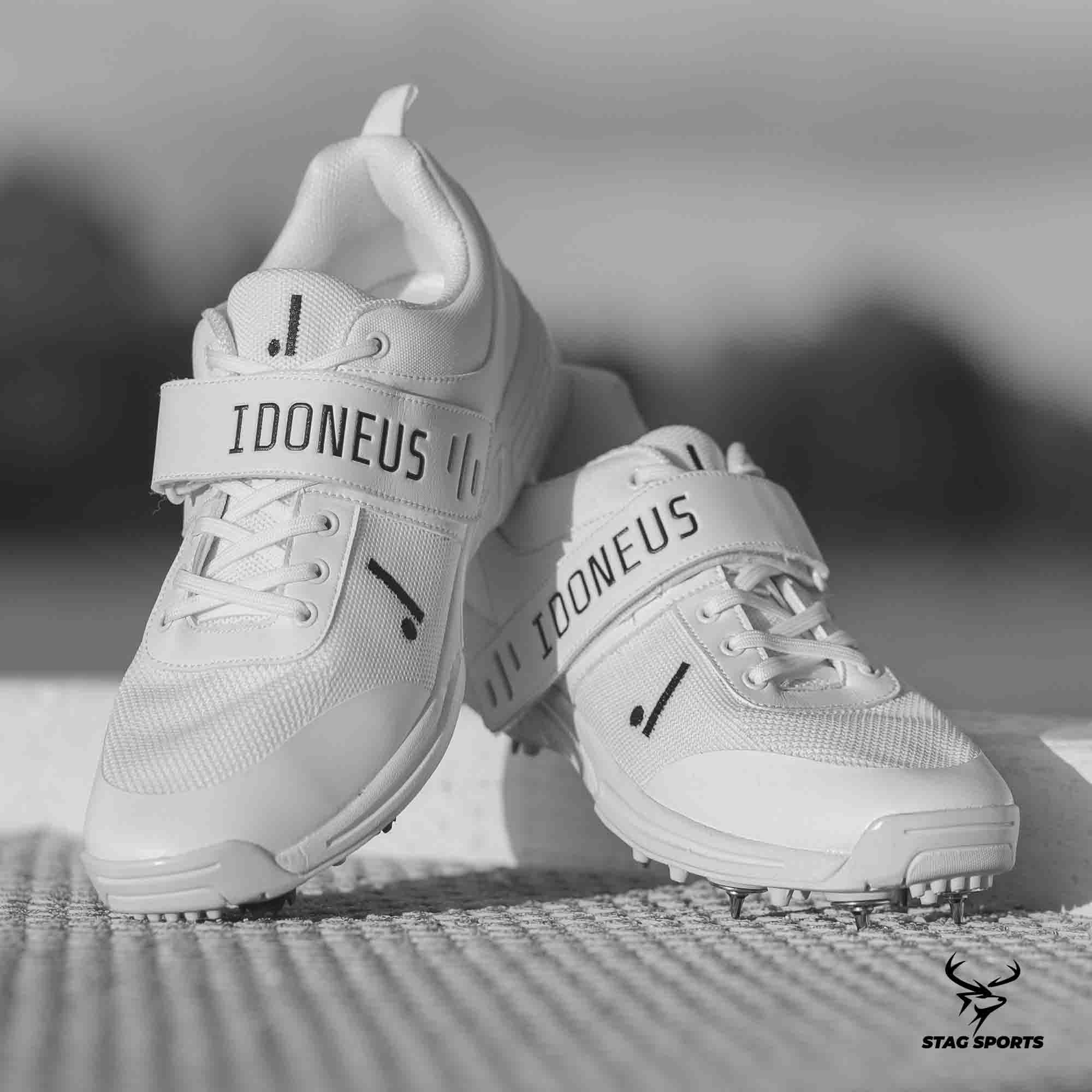 Idoneus-Cricket-Shoes-4.jpg